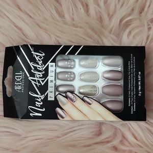 Brand New ARDELL NAIL ADDICT PREMIUM False Nails-M